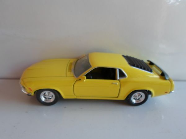 FORD MUSTANG AMARELO 1970