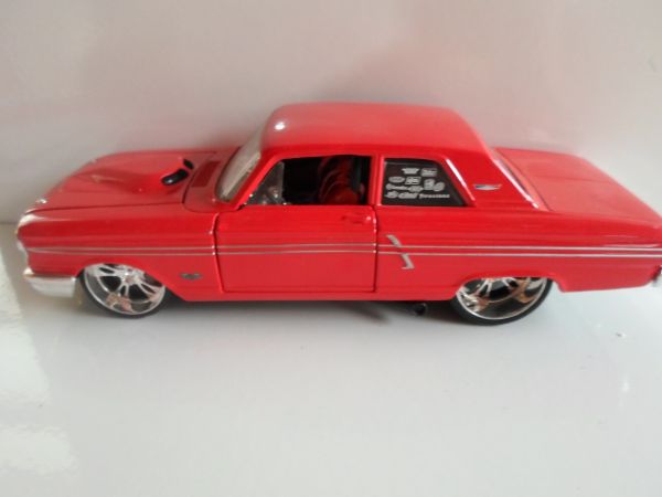 FORD FAIRLANE 1964