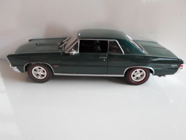 PONTIAC GTO VERDE 1965