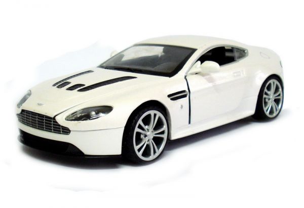 ASTON MARTIN V12 VANTAGE