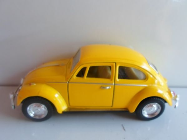 VOLKS CLASSICAL AMARELO 1967