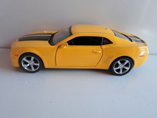 CAMARO AMARELO